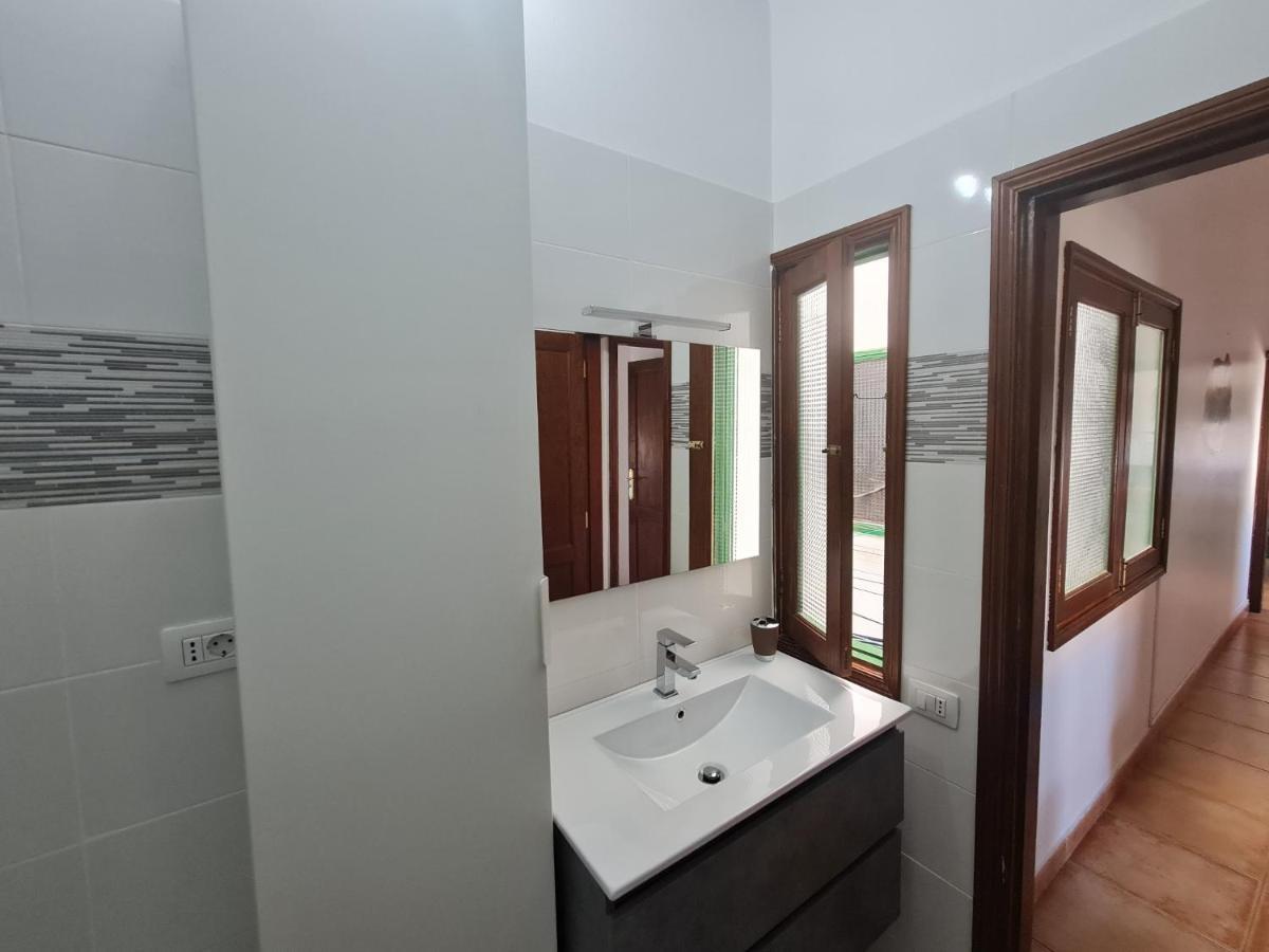 Ferienwohnung Apartamento "El Muelle" En El Centro Y Playa De Corralejo Exterior foto